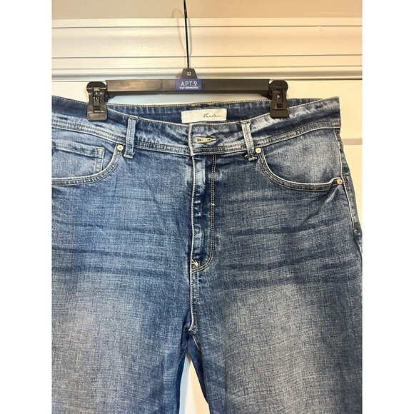 KanCan Mid Rise Straight Leg Jeans Size 13/30 Dark Wash Stretch Denim Frayed Hem - Picture 2 of 7
